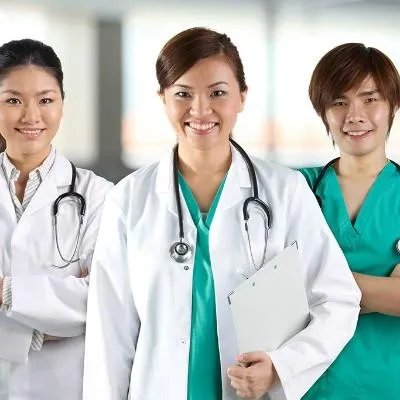 十字韧带撕裂有什么症状？