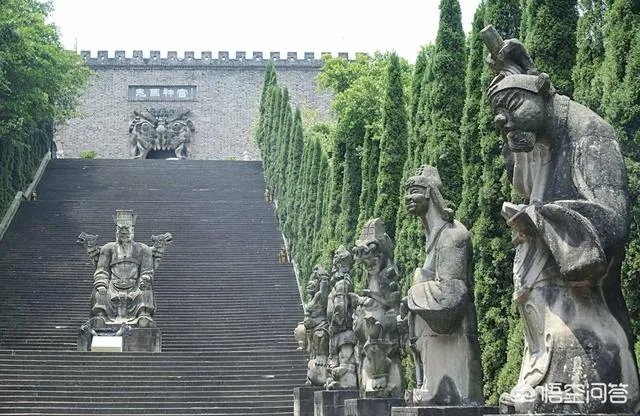 对重庆市丰都县的鬼城，为什么叫鬼城，能科普一下吗？