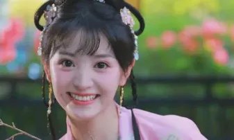 《新川日常》杀青了，白敬亭搭档小甜妹田曦薇，两人会擦出怎样的火花？