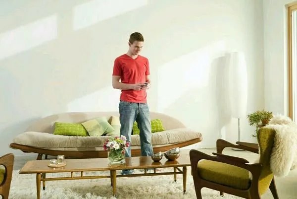 超七成网民月收入不足五千，收入低和上网有什么必然的联系？