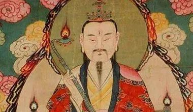 为什么道教里的三清尊神是以元始天尊为首，而不是太上老君？