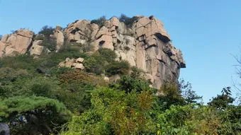 日本景点遭汉字涂鸦，我们应如何爱护旅游景点？