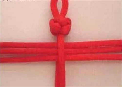 红绳项链编发教学 2款红绳项链简易编法推荐