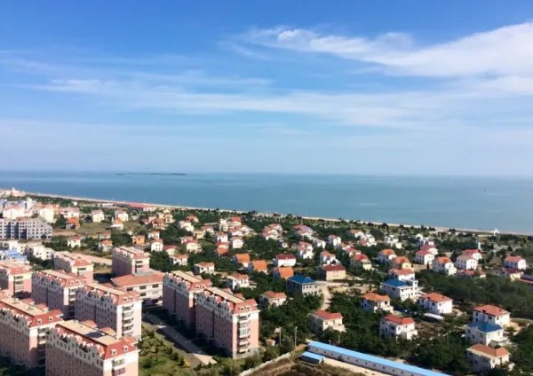 海景房5万一套！山东乳山跌成海边鹤岗，造成其房价下跌的原因是什么？