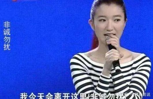 在非诚勿扰中，那个无人敢牵手的“猫脸”化妆师，素颜长成怎么样？