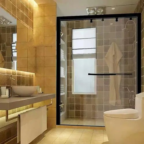 卫生间隔断一般多高