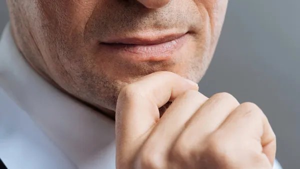 下巴前突如何进行矫正