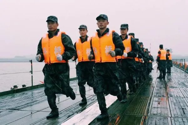 舟桥部队35分钟在黄河飞架浮桥，他们是怎么做到这么快的？