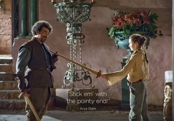 《权力的游戏》第八季龙母为什么要屠城，如何评价这一事件？