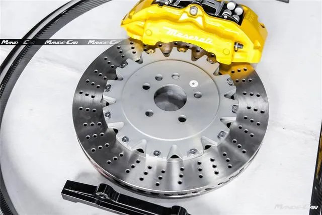 玛莎拉蒂改装刹车卡钳前六后四多少钱啊？