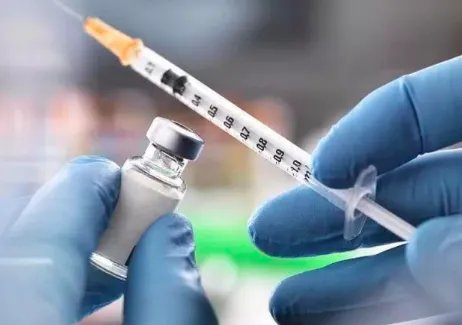 村民不打疫苗将被拉入黑榜名单，网友怎么看？