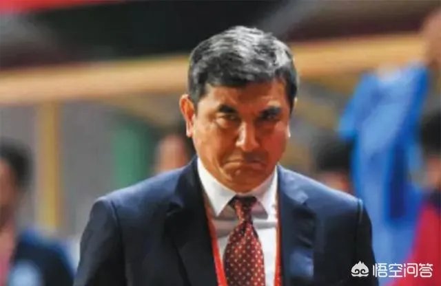 如何看待大连一方高层表示：期待新帅扭转局面，马林团队战术落后？