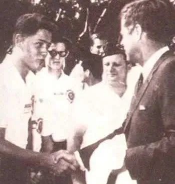 克林顿当选美国总统