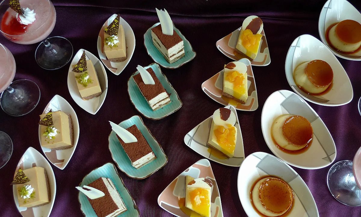 南极发现100年前的水果蛋糕，现在真的还能吃吗？