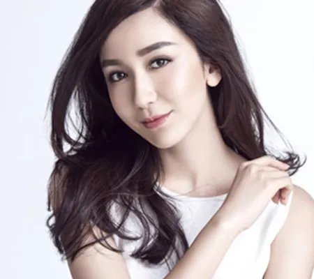 欣赏水冰月图片娄艺潇 童年时家庭封建不让其学艺术