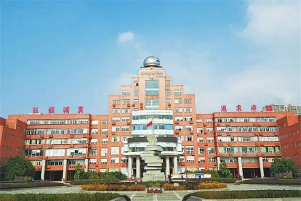 四川最好的十所高中:石室中学上榜,成都七中第一