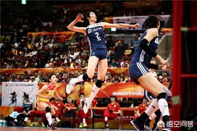 美国两连败中国队进入四强,对阵塞尔维亚有利还是意大利有利?