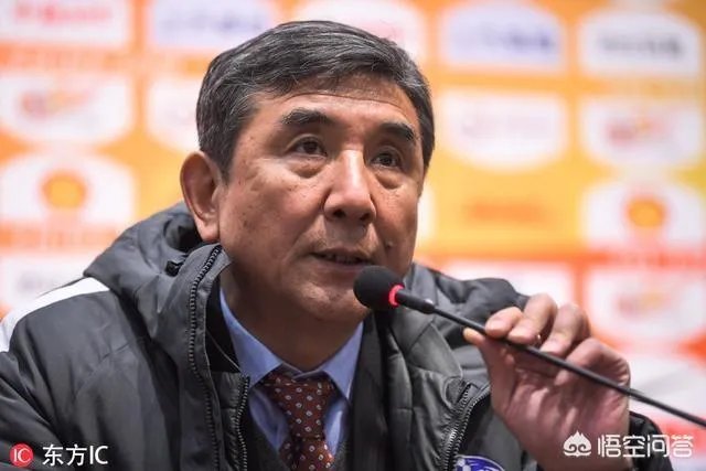 如何看待大连一方高层表示：期待新帅扭转局面，马林团队战术落后？