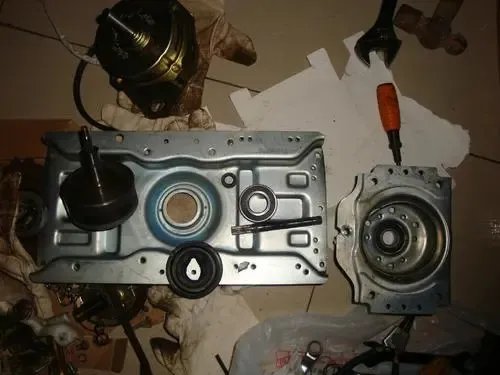 全自动洗衣机离合器怎么拆