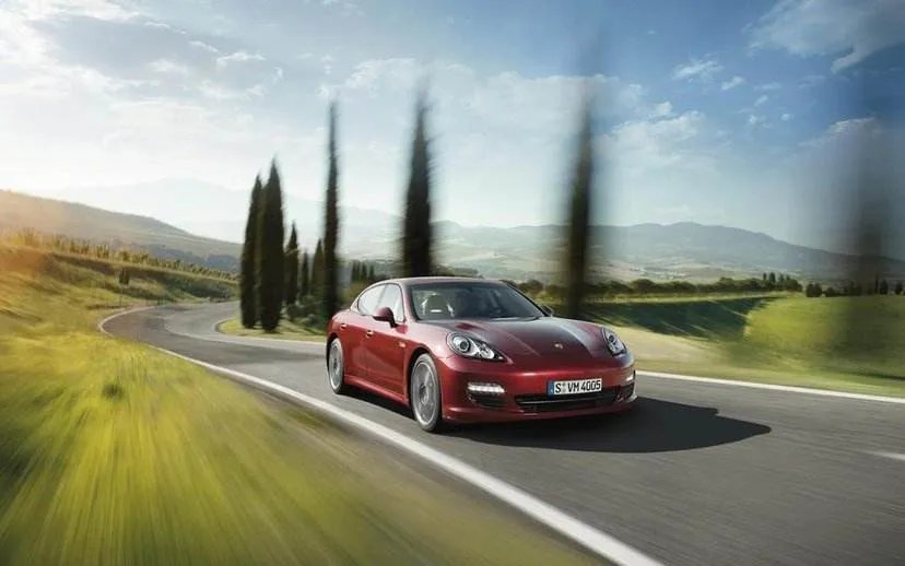 3人自驾游九寨,回成都途中失联,失联人员的身份是什么?