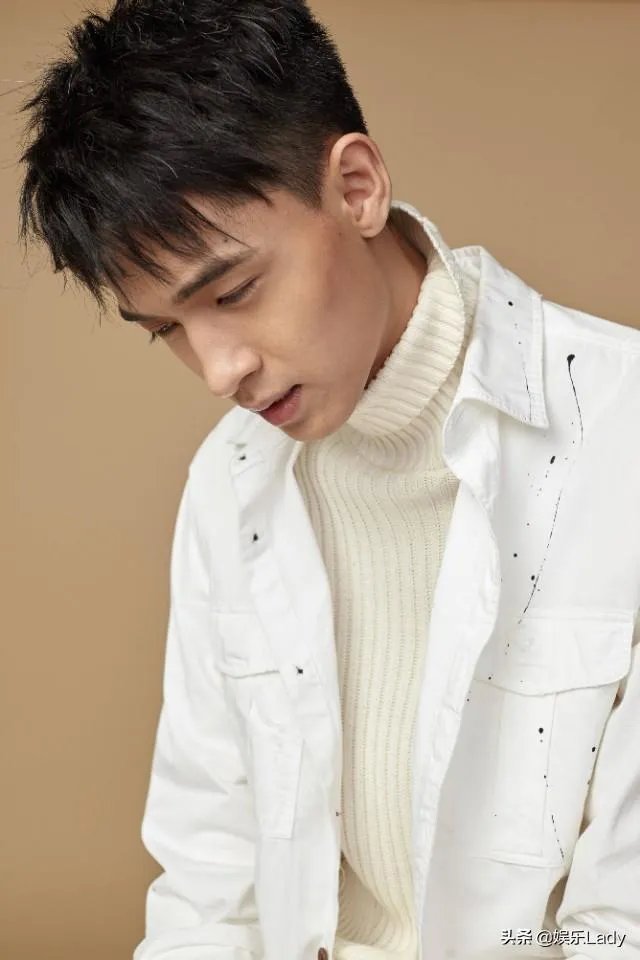 可以分享德云社私服照片吗？