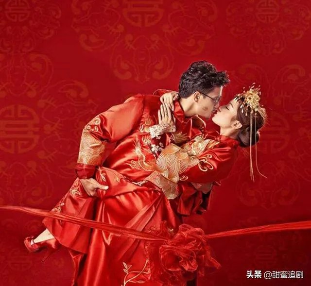 拍古装戏时，为演员定制的古装在杀青后会到哪？