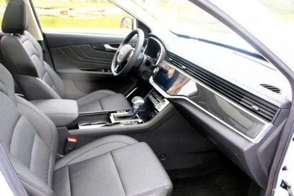 介绍一下我家的潍柴汽车U70，分享用车四个月的一些感受！