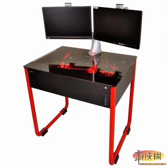 主机藏在抽屉里 真正的“桌面级”PC机箱诞生！