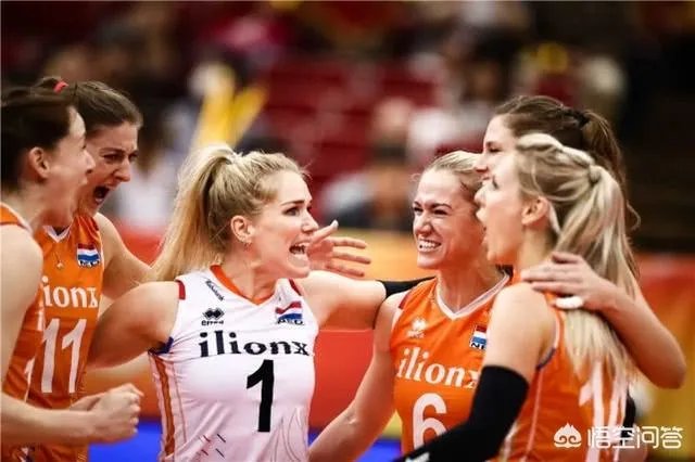 女排世锦赛4强诞生,但意大利险被日本击败(3-2),中国女排是否最有冠军相?