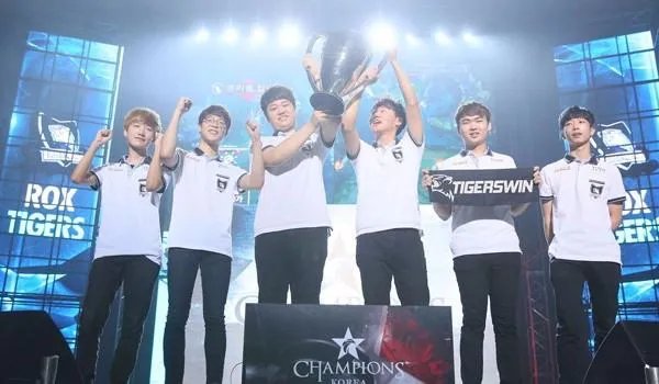 如何评价s6总决赛rox vs skt