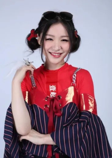 宝藏女孩金靖，到底有多搞笑？