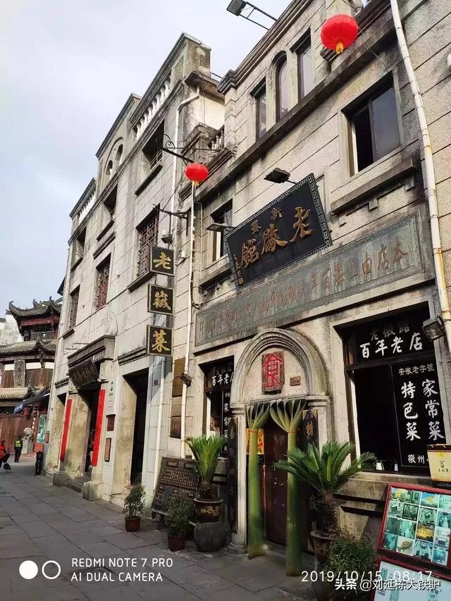 自行车爱好者去骑车旅行，准备个什么户外生存包较好？