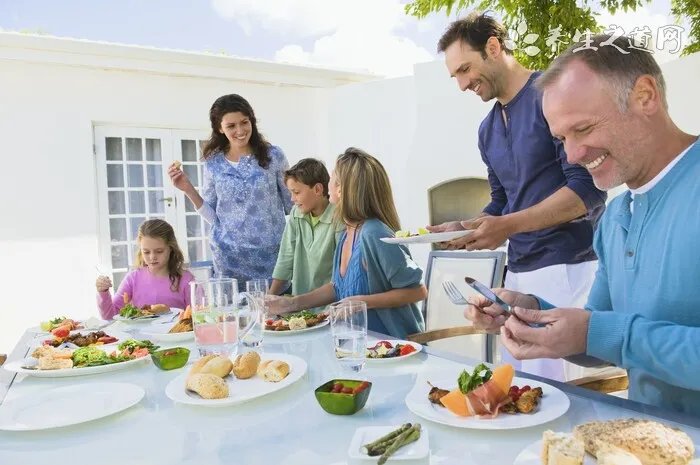 男人眼中的女人味是怎样的？外貌气质缺一不可