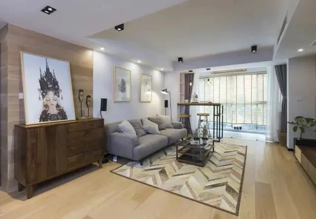 客厅要不要放茶几，怎么放好看？