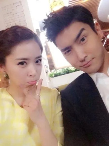 于小彤阚清子合照曝光  两人将合作出演国产《继承者们》