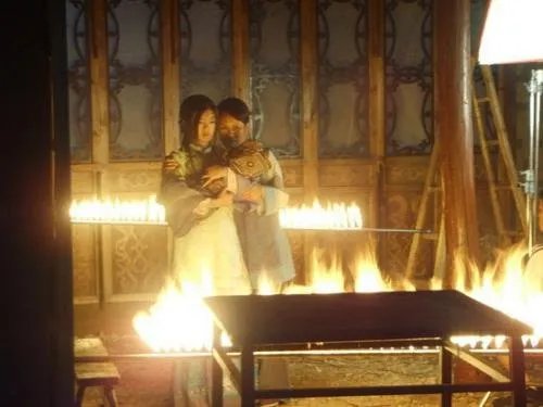 美国洛杉矶县一电影拍摄现场发生爆炸事故,片场拍摄有哪些潜在危险?