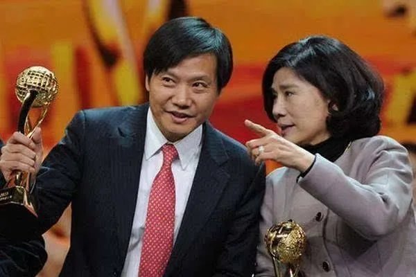 董明珠为什么会被卸任格力董事长的职位？