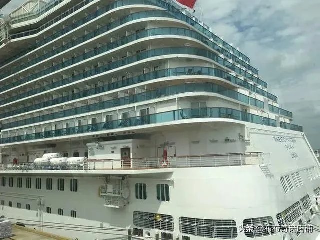 怎样去坐游轮旅游,本人在重庆想到国外游?