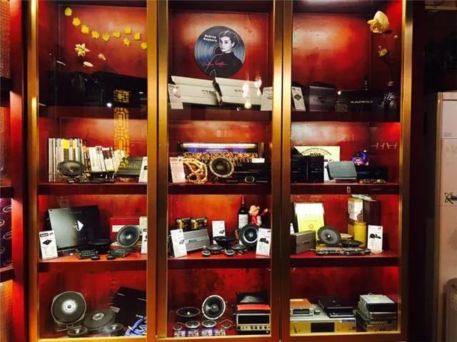 济南的奔驰汽车音响改装去哪里好？