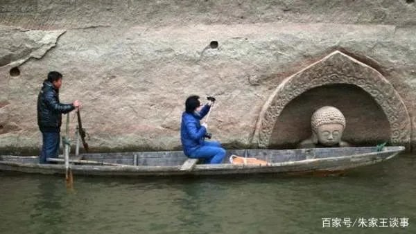 江西一水库水位下降，大量佛像露出，水下还藏着什么？