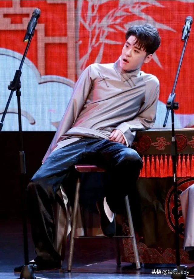 可以分享德云社私服照片吗？