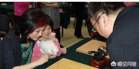 著名主持人许戈辉是人生赢家吗?