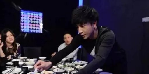 为什么会有这么多人讨厌薛之谦?