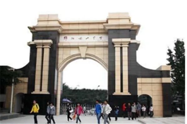 四川最好的十所高中:石室中学上榜,成都七中第一