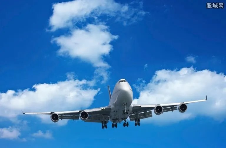 三亚返京机票暴涨 机票暴涨10倍背后原因揭秘