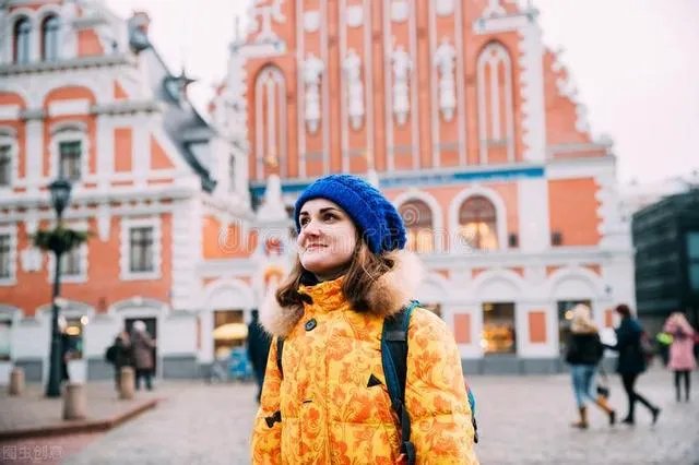 都说拉脱维亚美女“泛滥”，拉脱维亚真实的生活是什么样的？