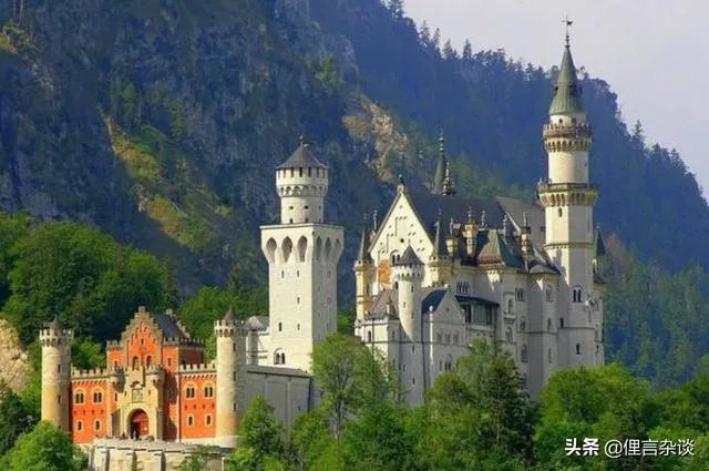 德国常用堡为名