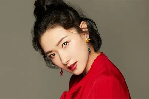 万茜点赞宁静黑评事件,她到底是手滑还是被盗号