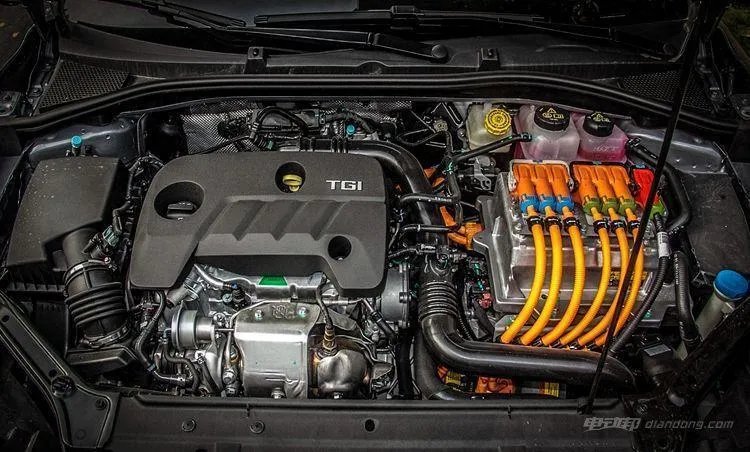 名爵6插电混动版上市 这三个版本该怎么选?