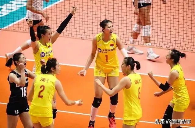 中国女排3:0横扫美国女排,中国女排赢在哪里,你如何评价中国女排球员的表现?